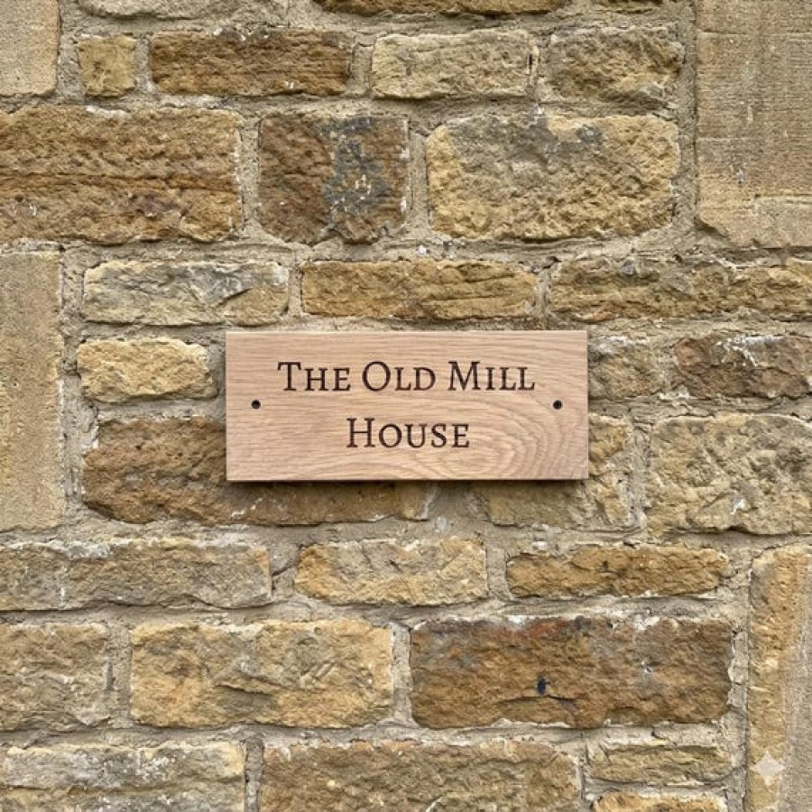 Real Oak Customisable House Sign Plaque | Laser Engraved with Text / Number 1