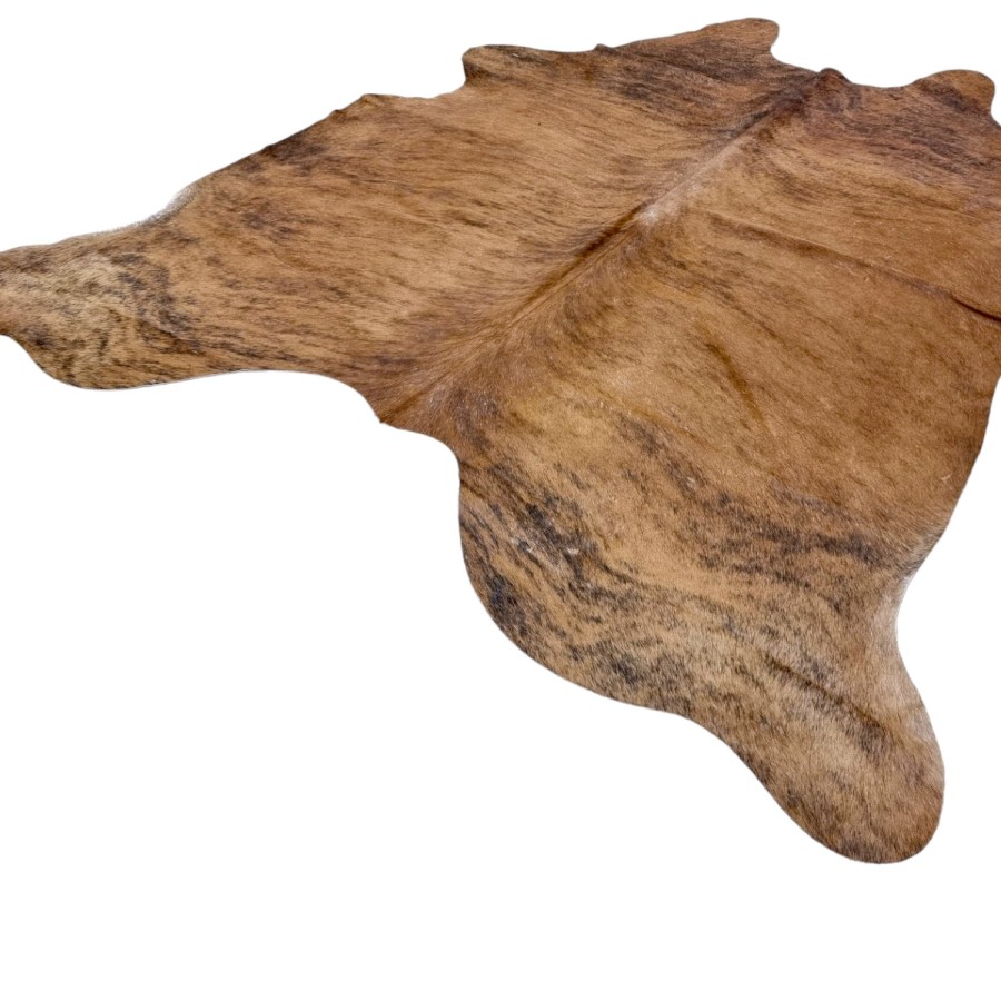 Large-sized brindle Genuine Cowhide Rug  |  Cowhide rug with a stunning brindle pattern 6