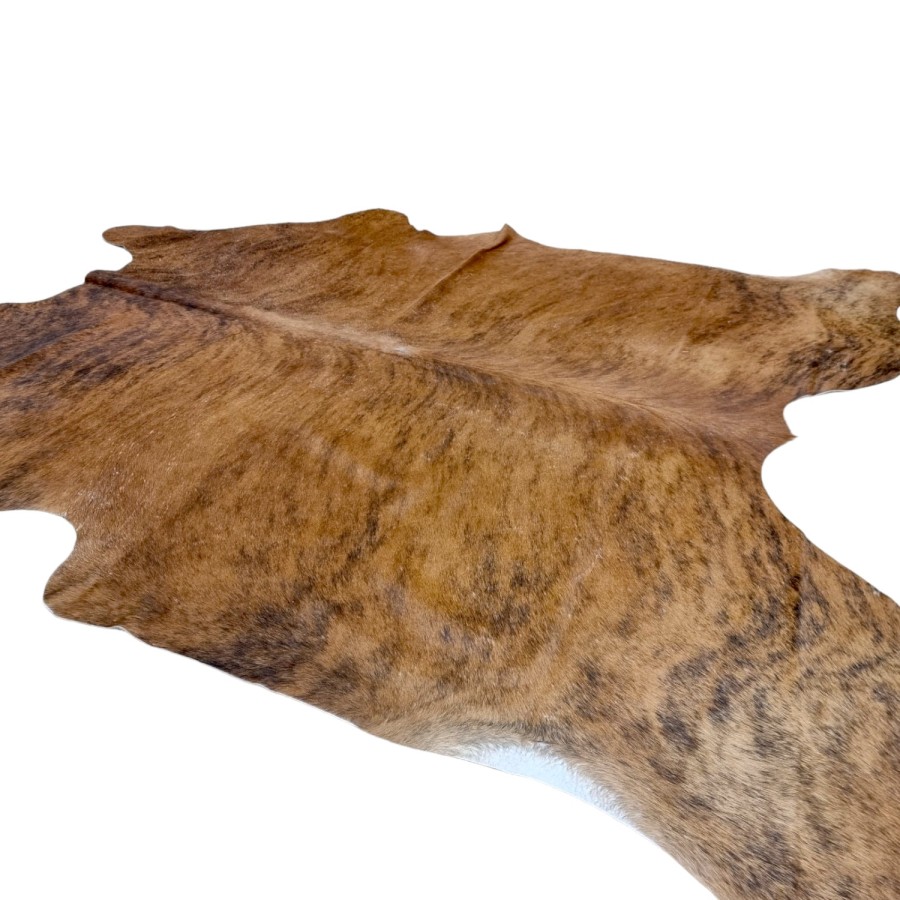 Large-sized brindle Genuine Cowhide Rug  |  Cowhide rug with a stunning brindle pattern 7