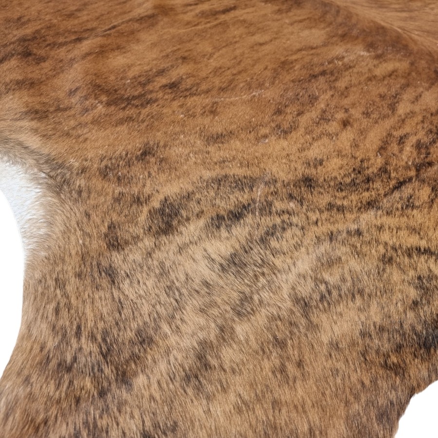 Large-sized brindle Genuine Cowhide Rug  |  Cowhide rug with a stunning brindle pattern 9
