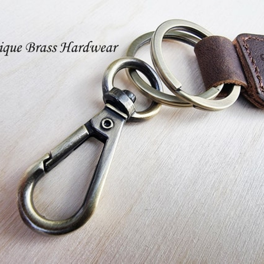 Custom-made laser engraved vintage genuine leather key ring / Keychain - Add your own text or Logo! 7