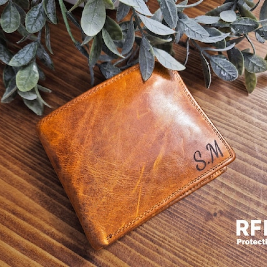 Custom engraved genuine leather men's wallets with RFID - customised leather wallet | personalized leather wallet - Available in Tan / Black 1