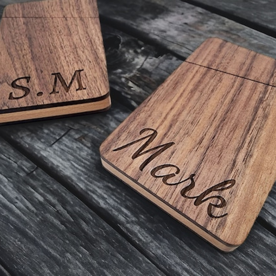 Laser Engraved / Custom made hardwood business card holder - Laser engraved with a text and font of your choice! - The perfect gift ! 1