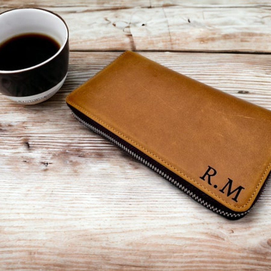 Customised / personalised ladies premium Genuine Leather Wallet - Large leather wallet with custom embossed name or initials 2