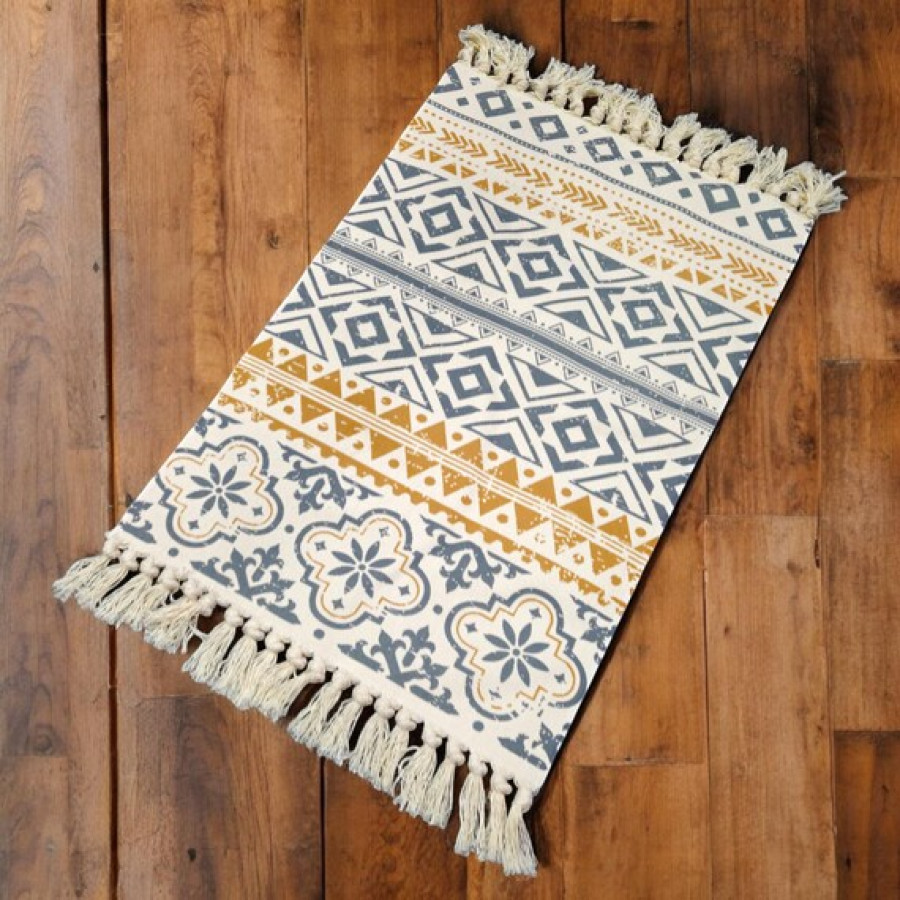 Hand-woven cotton Aztec / Navajo inspired small area rug - Kilim boho style - 6 designs available 5