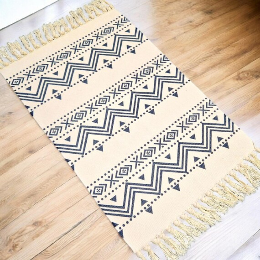 Hand-woven cotton Aztec / Navajo inspired small area rug - Kilim boho style - 6 designs available 6