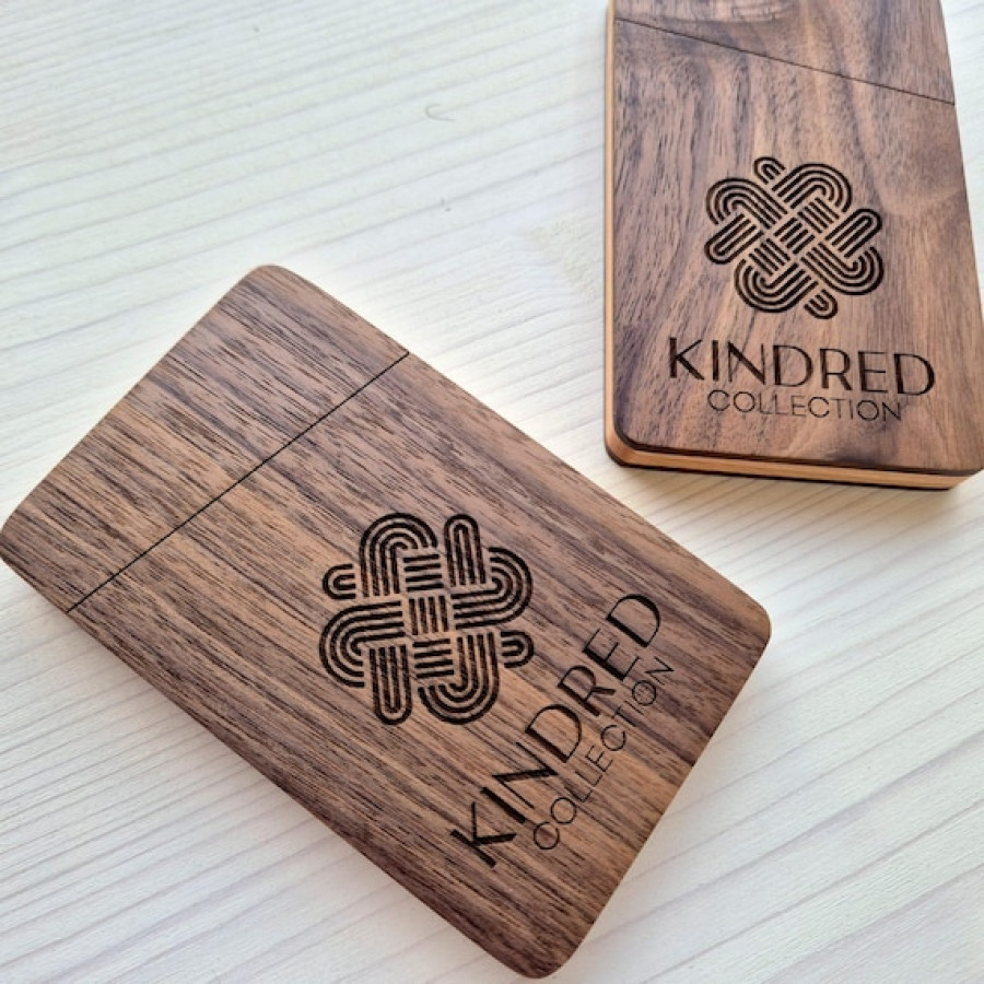 Logo Engraved / Custom made hardwood business card holder - Laser engraved with a text or logo of your choice! - The perfect gift ! 0